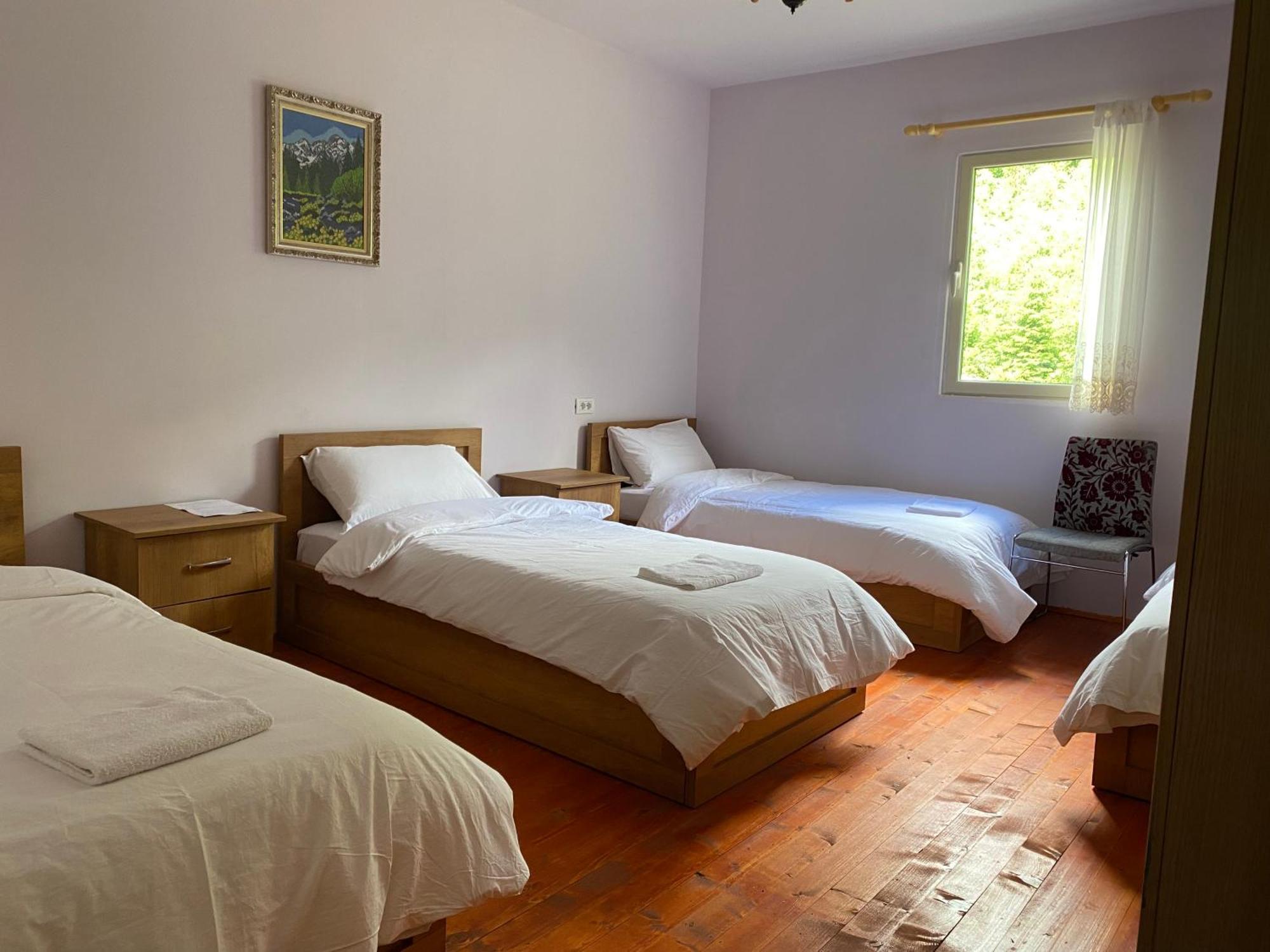 Vita Guesthouse Bajram Curri Exterior photo