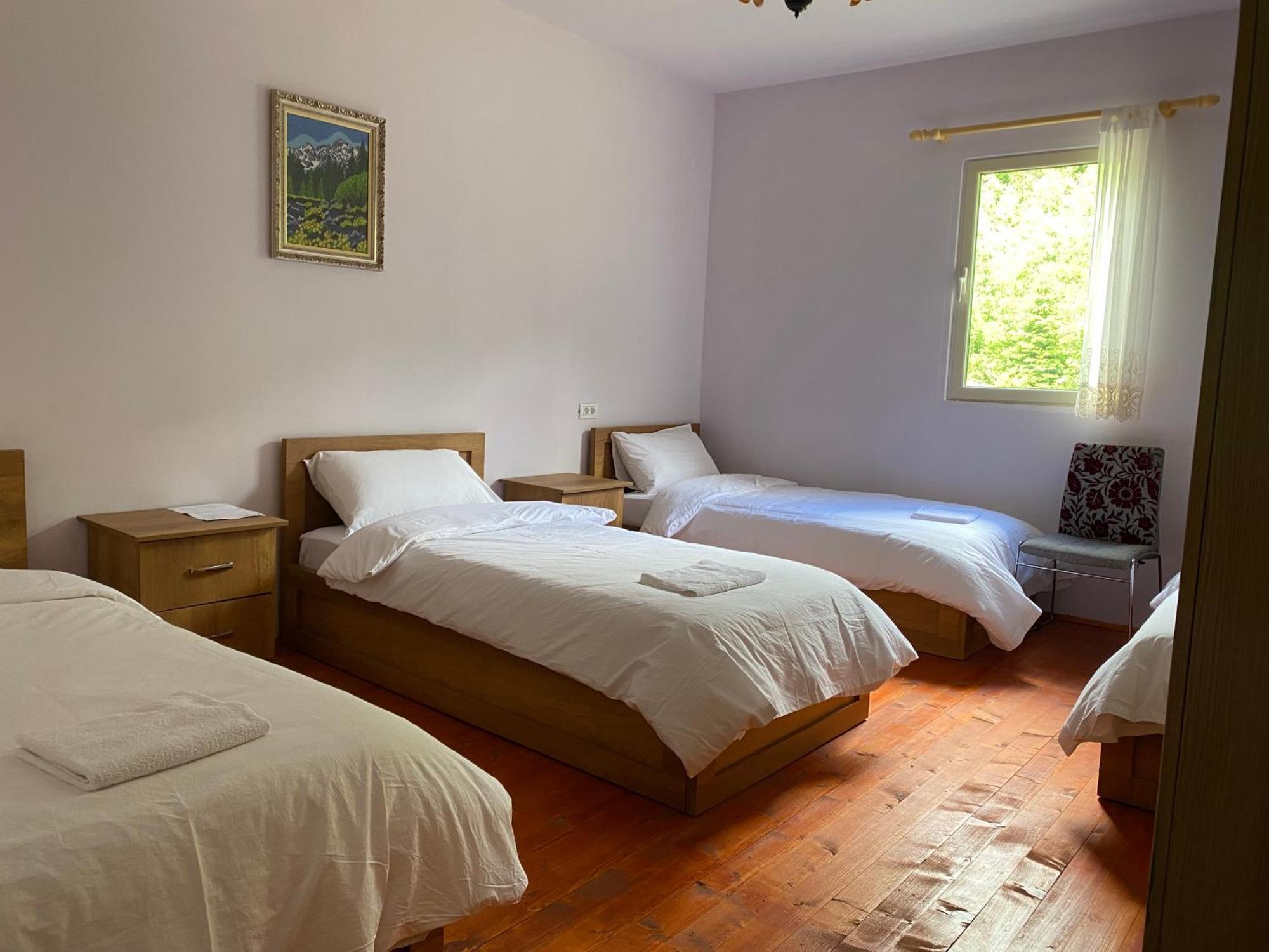 Vita Guesthouse Bajram Curri Exterior photo